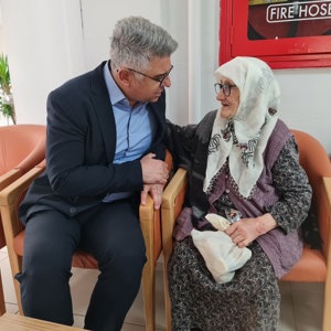 İl Müdürümüz Özgür Kırmızıtaş, İhramcızade İsmail Hakkı Toprak Huzurevimizi Ziyaret Ederek Hürmet Makamının Sahibi Kıymetli Büyüklerimizle Bir Araya Geldi - fotoğraf 1