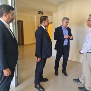 İl Müdürümüz Özgür Kırmızıtaş, Gemerek Kaymakamı Sn. Enes Burak Koca ve Gemerek Belediye Başkanı Sezai Çelikten ile Sosyal Hizmetler ve Yapılması Planlanan Projeleri Değerlendirdi - fotoğraf 2