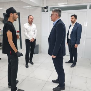 İl Müdürümüz Özgür Kırmızıtaş, Gemerek Huzurevi Yaşlı Bakım ve Rehabilitasyon Merkezi Müdürlüğümüzü Ziyaret Ederek Hürmet Makamının Sahibi Kıymetli Büyüklerimizle Bir Araya Geldi - fotoğraf 4