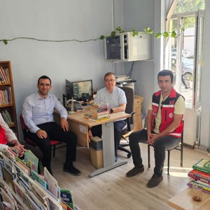 Demirci’de Şehit Aileleri Ziyaret Edildi - fotoğraf 1