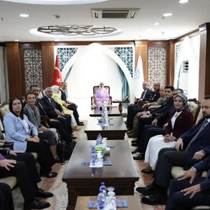 Bakanımız Mahinur Özdemir Göktaş, Hakkari'de Konuştu - fotoğraf 3