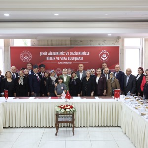 Bakanımız Göktaş, Kastamonu’da şehit aileleri ve gazilerle vefa buluşmasında bir araya geldi - fotoğraf 6