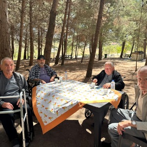 Değerli Büyüklerimizle Sosyal ve Kültürel Etkinlikte Bir Aradayız - fotoğraf 8