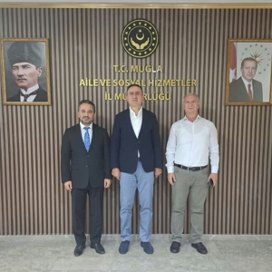 Yatırım İzleme ve Koordinasyondan Sorumlu Vali Yardımcımız Sayın Halil Serdar ÇEVHEROĞLU ile 112 Acil Çağrı Merkezi Müdürü Kamil KARAKAYA, İl Müdürümüz Mahmut SELÇUK’u ziyaret etti. - fotoğraf 1