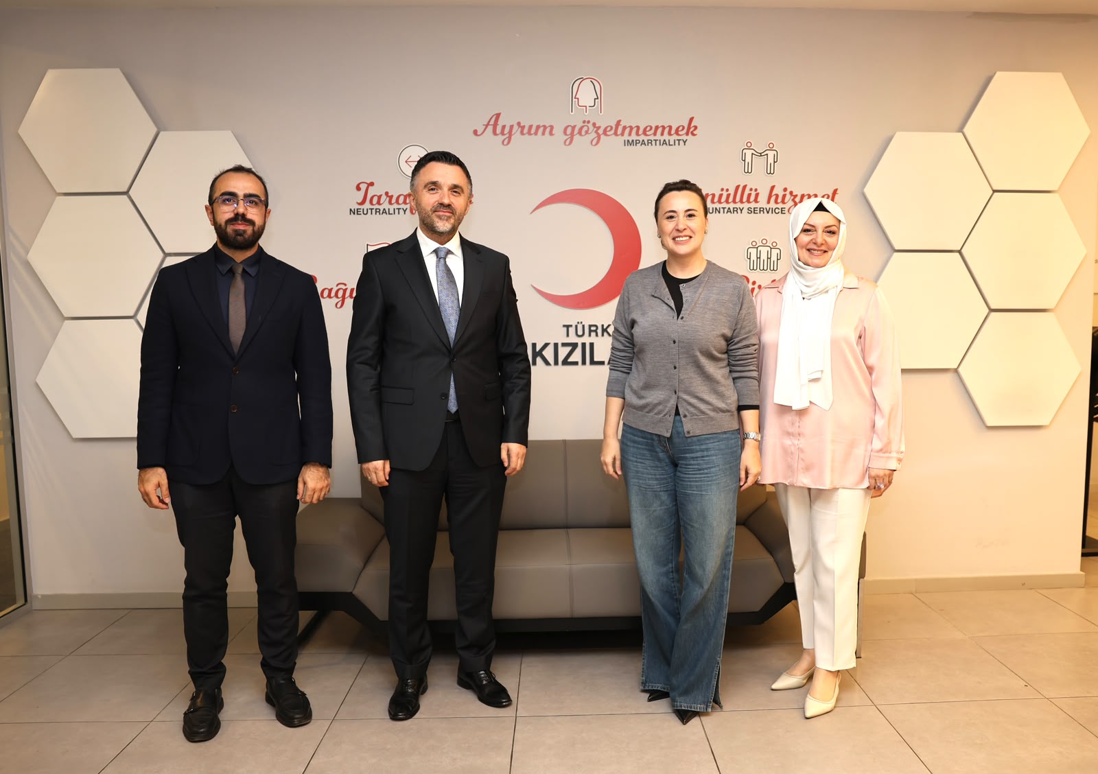 İl Müdürümüz Sn. Ömer Turan, Türk Kızılay İstanbul İl Merkezi’ni Ziyaret Etti 