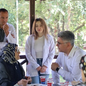 İl Müdürümüz Özgür Kırmızıtaş, Kıymetli Büyüklerimizle Paşabahçe Mesire Alanı’nda Piknik Programında Buluştu - fotoğraf 1