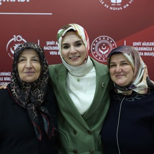 Bakanımız Göktaş, Kastamonu’da şehit aileleri ve gazilerle vefa buluşmasında bir araya geldi - fotoğraf 6