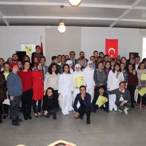 İstanbul Görme Engelliler Rehabilitasyon Merkezi Kursiyerleri Mezuniyet Töreninde Duygulu Anlar Yaşandı - fotoğraf 1