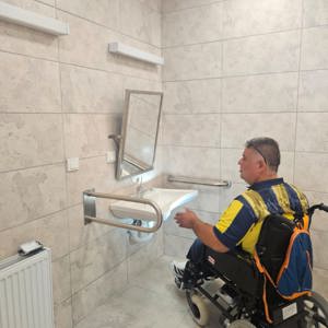 Erişilebilirlik İzleme ve Denetleme Komisyonu; Huzurevi Yaşlı Bakım ve Rehabilitasyon Merkezi, Kırıkkale Polisevi ile Çok Amaçlı Spor Kompleksi’nde erişilebilirlik denetimleri gerçekleştirildi. - fotoğraf 2