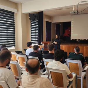 Koruyucu Aile ve Çocuk Hizmetleri birimlerinde görev yapan çalışma arkadaşlarımız, Sulakyurt Kaymakamlığı personelleri ile bir araya geldi. - fotoğraf 2