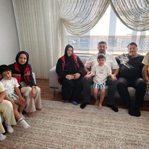 Gazilerimiz Ve Kıymetli Aileleriyle Bir Araya Geldik - fotoğraf 1