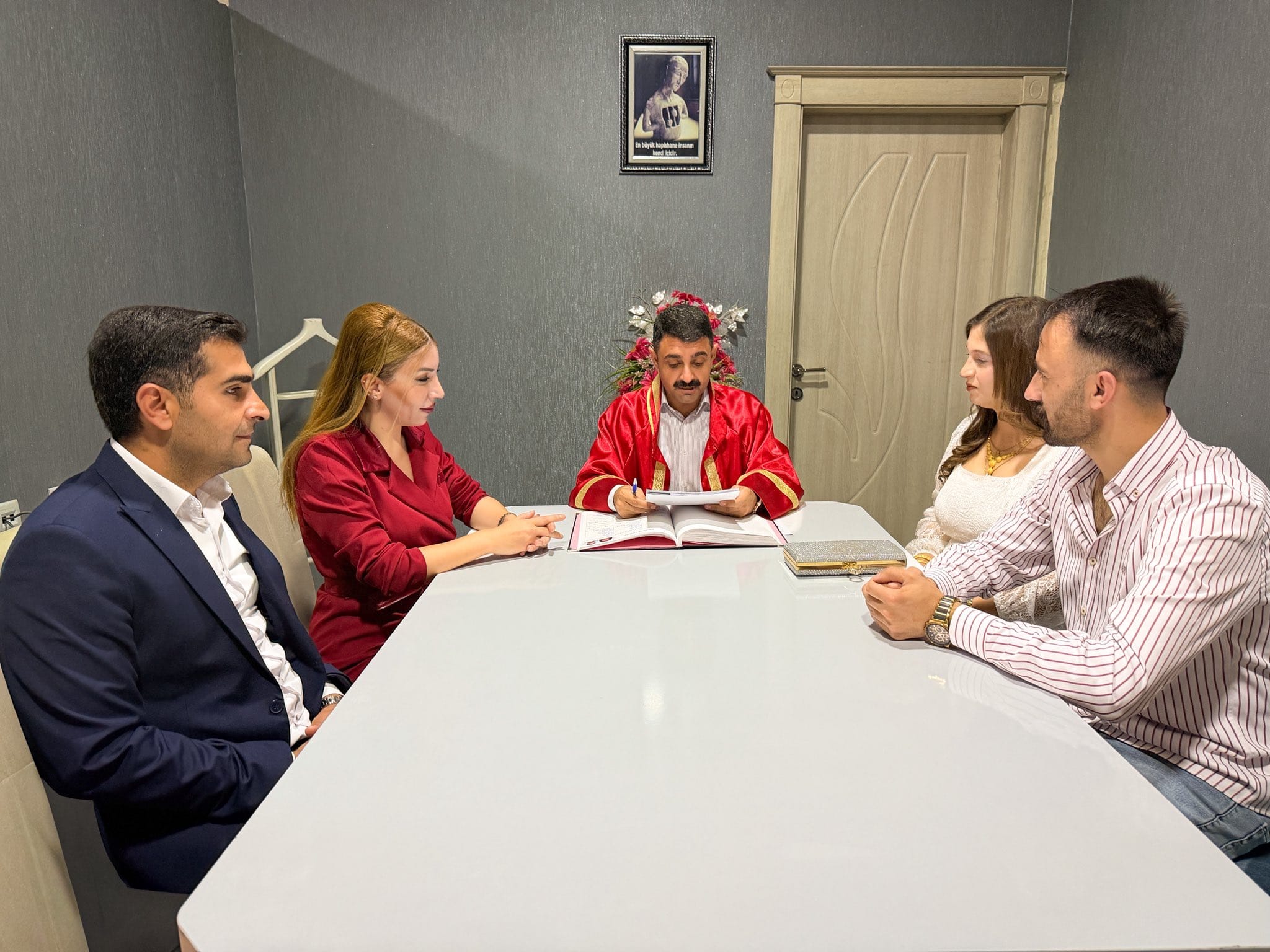 İl Müdürümüz BİLGİÇ, Aile ve Gençlik Fonu ile Evlenen Çiftin Nikâh Şahidi Oldu
