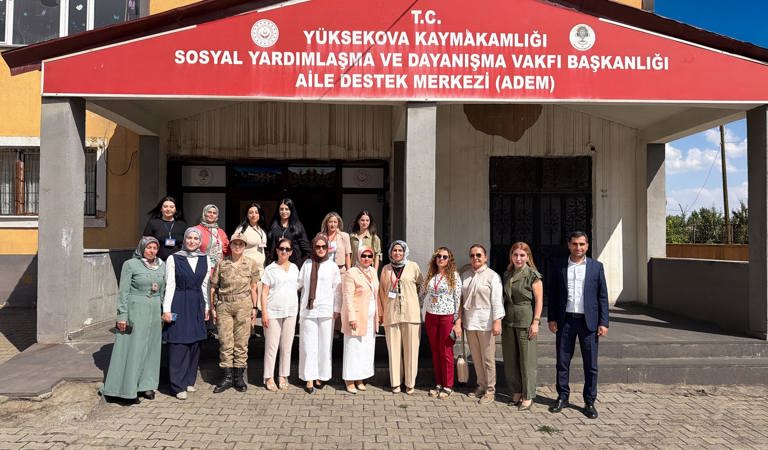 Yüksekova Aile Destek Eğitim Merkezi’ne Anlamlı Ziyaret