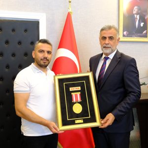İl Müdürlüğümüzde Görev Yapan Kahraman Gazilerimize Övünç Madalyası Takdim Edildi - fotoğraf 3