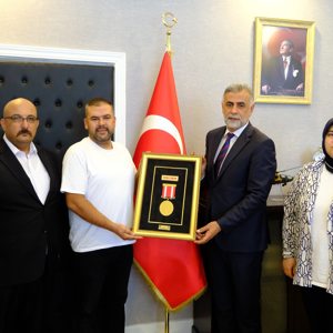 İl Müdürlüğümüzde Görev Yapan Kahraman Gazilerimize Övünç Madalyası Takdim Edildi - fotoğraf 2