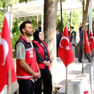 Zaferin 104. Yılında Atatürk Anıtı’na Çelenk Sunma Töreni Gerçekleştirildi - fotoğraf 4