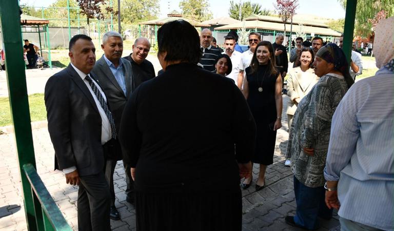 Vali Yardımcımız Sayın Oktay ERDOĞAN, İl Protokolü ve İl Müdürümüz Sayın Çiğdem AÇIKYILDIZ KAZEL, özel gereksinimli bireylerimiz için düzenlenen piknik programına katıldı.
