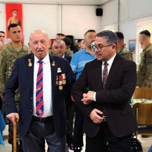 Şehit Aileleri ve Gazilerimiz Onuruna Yemek Programı Düzenlendi - fotoğraf 3