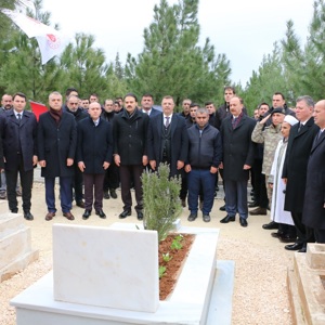 Şehidimizi Şehadet Yıldönümünde Andık - fotoğraf 11