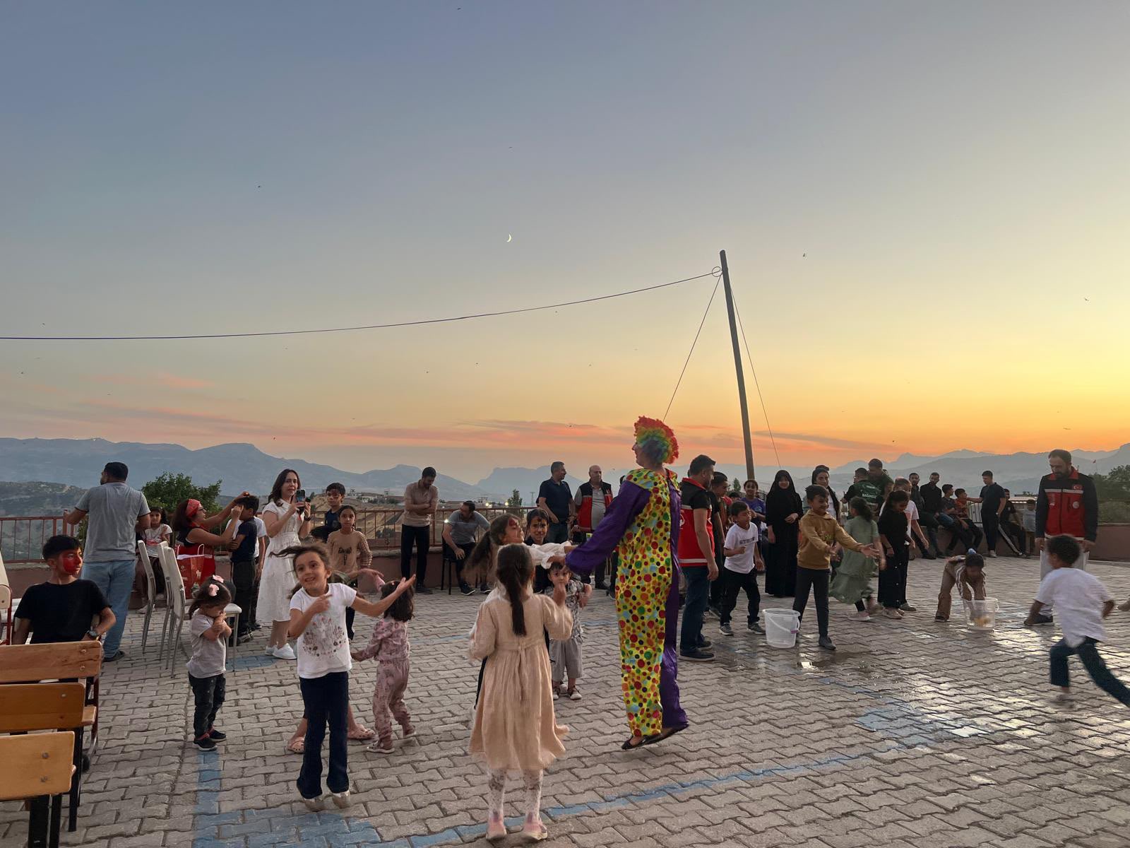 Gökyüzü Altında Çocuk Kahkahaları Güneyçam Köyü’nde Devam Etti