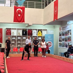 Soma Belediye Başkanı Sercan OKUR, Huzurevi Sakinleriyle Bir Araya Geldi - fotoğraf 3