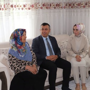 Şehit Yakını ve Gazi Ailesi Ziyaret Edildi - fotoğraf 3
