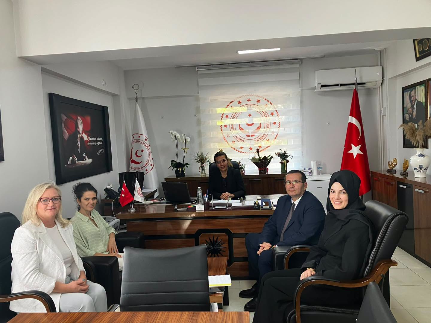 İl Müdürümüz Akhisar Huzurevini Ziyaret Etti