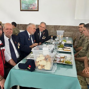 19 Eylül Gaziler Günü Programında Kahraman Gazilerimizle Bir Araya Gelindi - fotoğraf 8