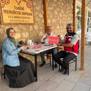 “İyilik Var” Platformu faaliyetleri kapsamında, İlçelerimiz sınırları içerisinde faaliyet gösteren kamu kurum ve kuruluşları ile esnafla görüşmeler gerçekleştirilmiştir. - fotoğraf 4