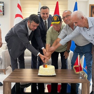 19 Eylül Gaziler Günü kapsamında İl Müdürümüz Selim Köse, İl Müdür Yardımcımız Kamile Şahin ve İl Müdürlüğümüzde görevli çalışma arkadaşlarımızla birlikte Isparta Muharip Gaziler Derneği Şubesi ziyaret edildi. - fotoğraf 6