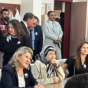 Kahraman Şehidimiz Tuğgeneral Sezgin Erdoğan’ın 6. ölüm yıl dönümü dolayısıyla, adını taşıyan Şehit Sezgin Erdoğan Anadolu Lisesinde düzenlenen anma programına İl Müdür Yardımcımız Kamile Şahin ve görevli çalışma arkadaşlarımız katılım sağladı. - fotoğraf 4