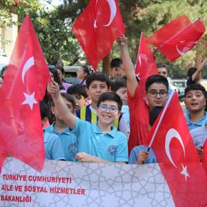 Gaziler Günü Kapsamında Anlamlı Yürüyüş Gerçekleştirildi - fotoğraf 1