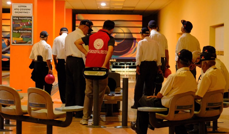 İl Müdürlüğümüzden Şehit Yakınları ve Gazilerimiz Onuruna Bowling Etkinliği