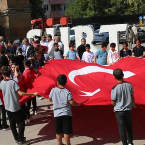 Gaziler Günü Kapsamında Anlamlı Yürüyüş Gerçekleştirildi - fotoğraf 7