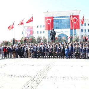 19 Eylül Gaziler Günü, Kahraman Gazilerimizin Onuruna Düzenlenen Anlamlı Programla Kutlandı - fotoğraf 1