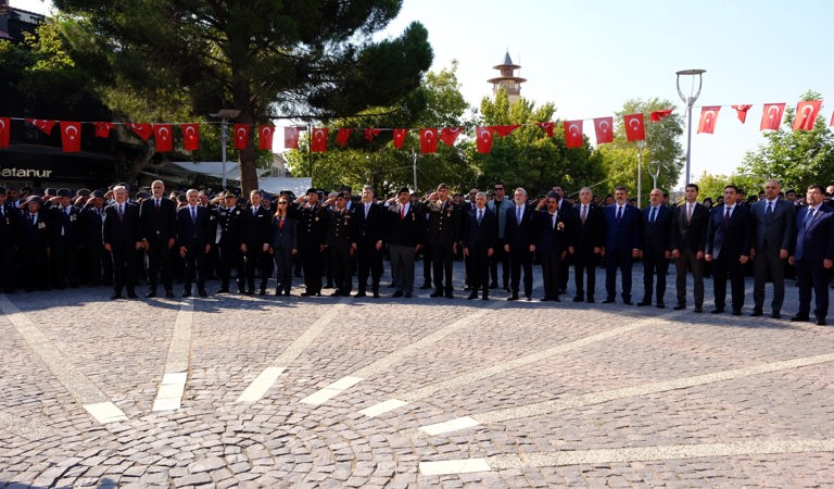 Kahramanmaraş’ta 19 Eylül Gaziler Günü Dolayısıyla Çelenk Sunma Töreni Düzenlendi