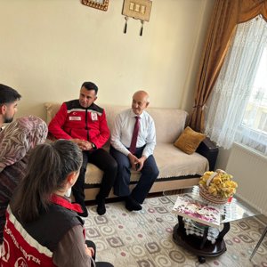 Oltu’da Sosyal ve Ekonomik Destek Hizmetinden Faydalanan Aileyi Ziyaret Ettik. - fotoğraf 1