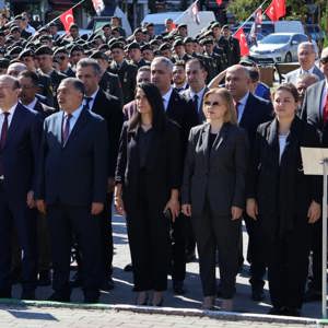 19 Eylül Gaziler Günü Münasebetiyle Çelenk Sunma ve Anma Programı Düzenlendi - fotoğraf 6