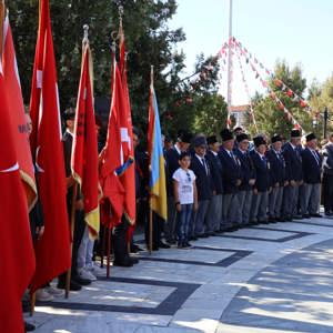 19 Eylül Gaziler Günü Münasebetiyle Çelenk Sunma ve Anma Programı Düzenlendi - fotoğraf 5