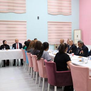 Vali Yardımcımız Sayın Rümeysa Sena Kurt, İl Müdürümüz Sayın Abdülhalim Ünalan ve Kahraman Gazilerimiz, devlet himayesindeki yavrularımızla bir araya geldi. - fotoğraf 5