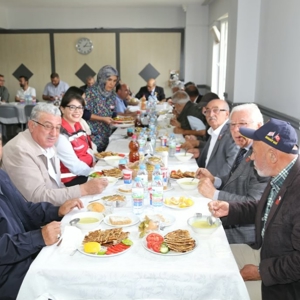 KAHRAMANLARIMIZLA BİRLİKTE, GÖNÜL GÖNÜLE - fotoğraf 2