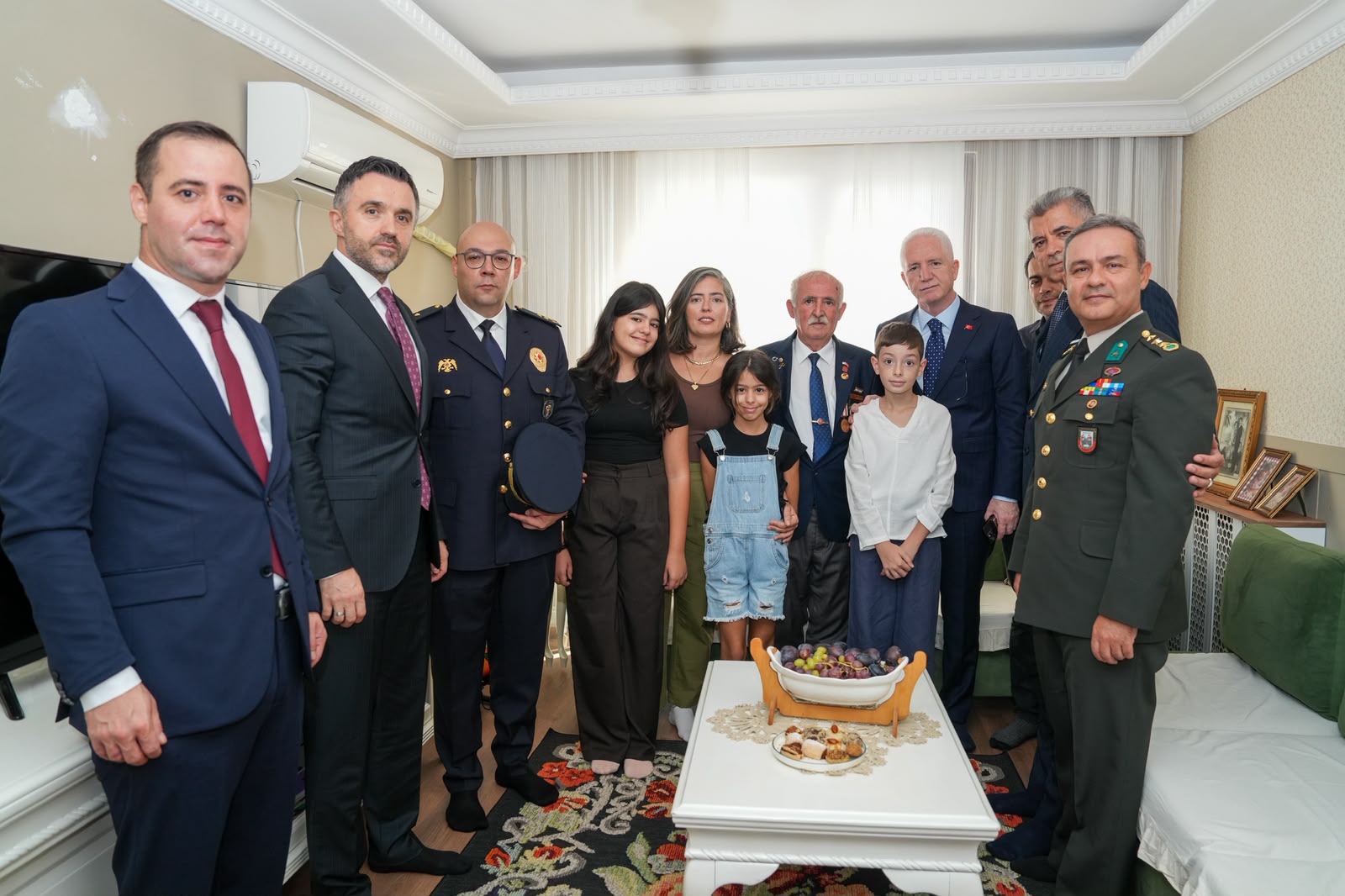 Gazilerimizle Gönül Gönüleyiz