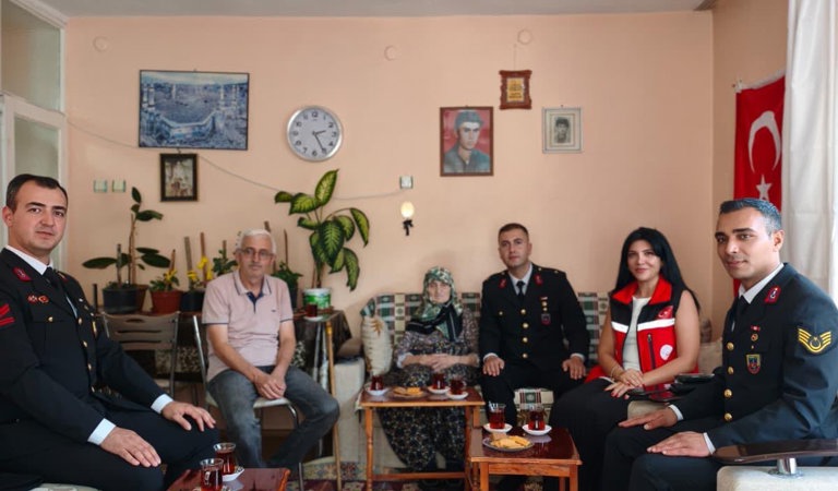ŞEHİDİMİZ EKREM PEHLİVAN’IN AİLESİNE ZİYARET