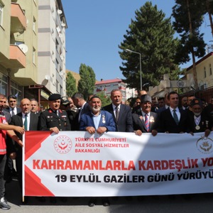 Bitlis’te “Kahramanlarla Kardeşlik Yolunda 19 Eylül Gaziler Günü Yürüyüşü”  - fotoğraf 2
