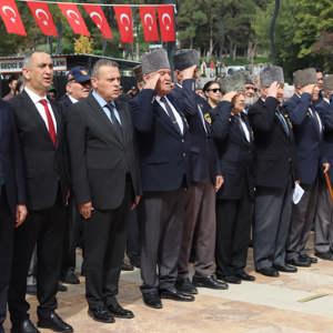 19 Eylül Gaziler Günü Dolayısıyla Çelenk Sunma Töreni Düzenlendi - fotoğraf 8