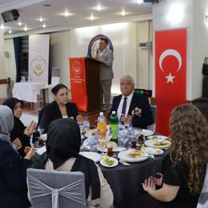 Gazilerimiz ve Şehit Ailelerimiz Onuruna Yemek Programı Düzenlendi - fotoğraf 11