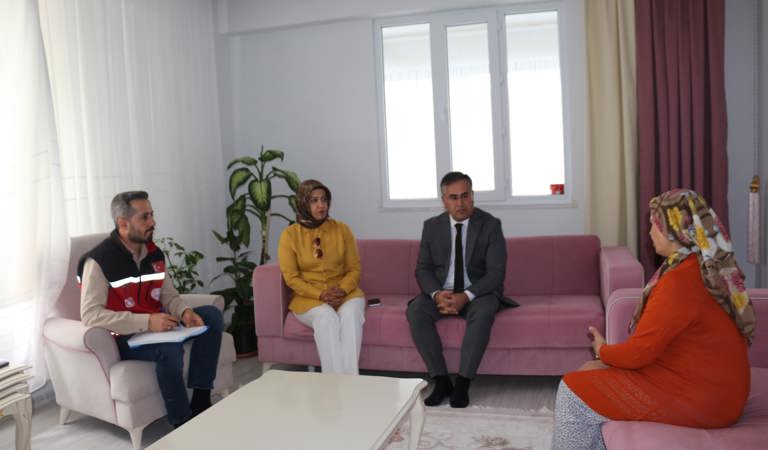  İnsanı merkeze alan hizmet anlayışımızla, sosyal hizmetlerimizi sahada etkin bir şekilde sürdürmeye devam ediyoruz