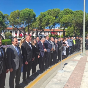 Cumhuriyetimizin kurucusu Gazi Mustafa Kemal Atatürk’e Türkiye Büyük Millet Meclisi tarafından “Gazi” unvanı ve “Mareşal” rütbesi verilişinin 105. yıl dönümünde, 19 Eylül Gaziler Günü Muğla’da düzenlenen törenle kutlandı.  - fotoğraf 2