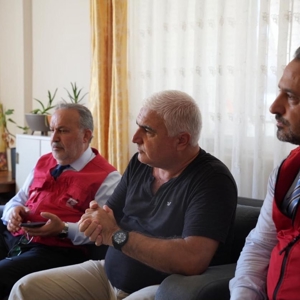 İl Müdürümüz Mahmut SELÇUK, Marmaris’te ikamet eden 15 Temmuz Gazisi Ali AKSU ve ailesini ziyaret etti. - fotoğraf 1