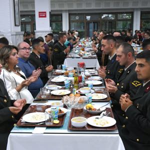 19 Eylül Gaziler Günü’nde Şehit Aileleri ve Gazilerimizle Anlamlı Buluşma - fotoğraf 2